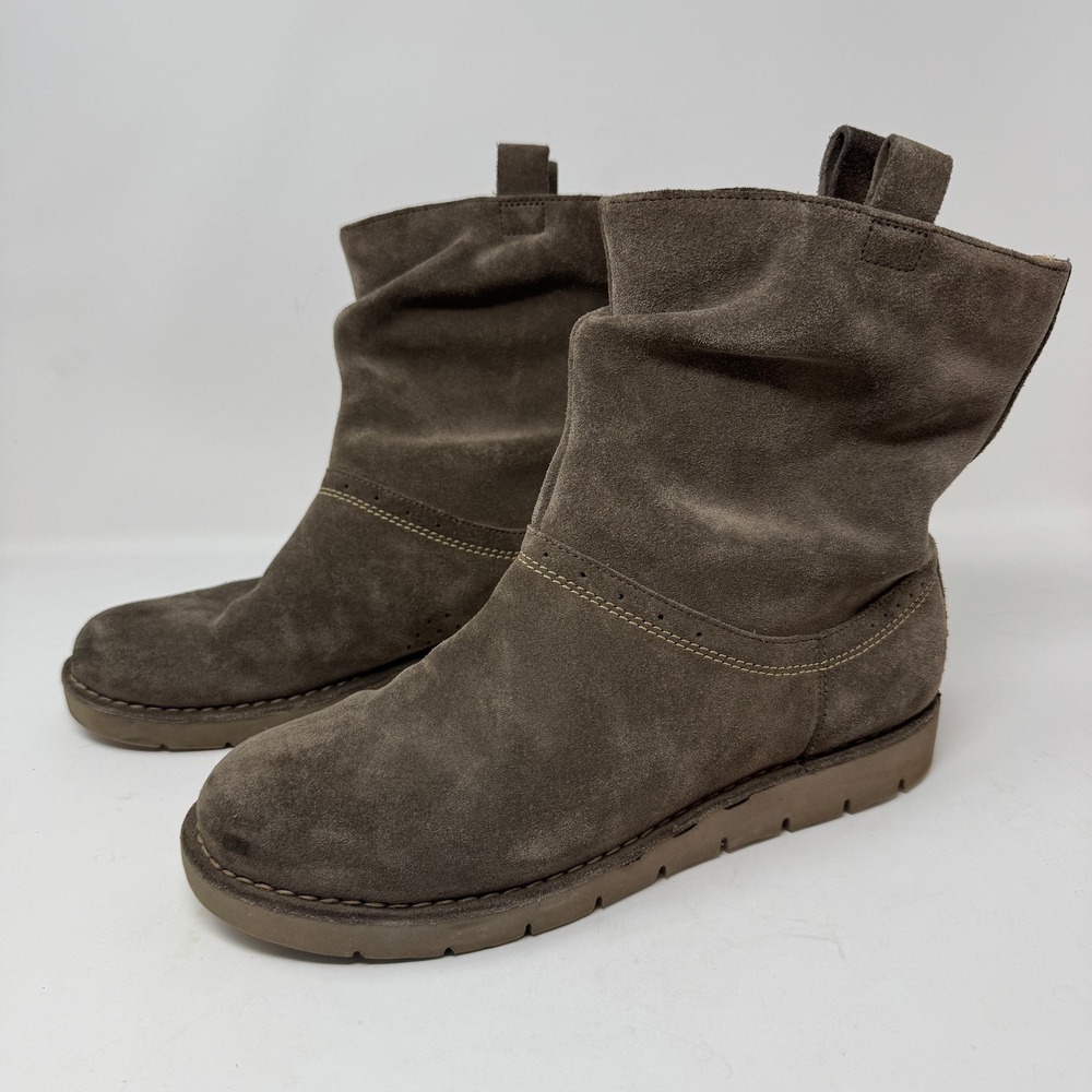 Clarks Artisan Brown Suede‎ Slouchy Ankle Boots Brogue Detail Pull On Womens 9